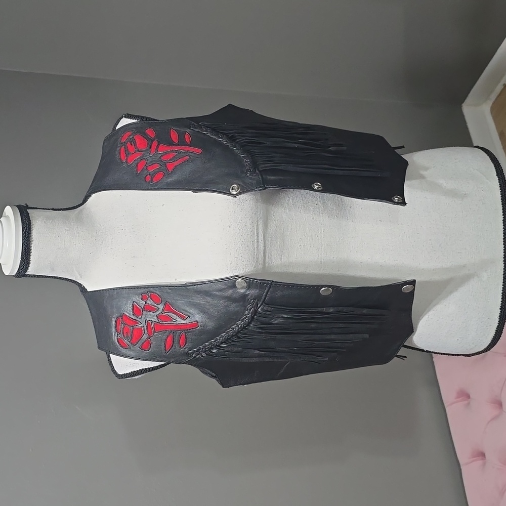 Hot leathers fringe and embroidery vest